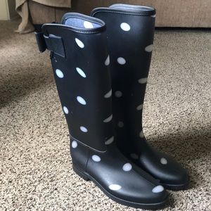 Rain boots